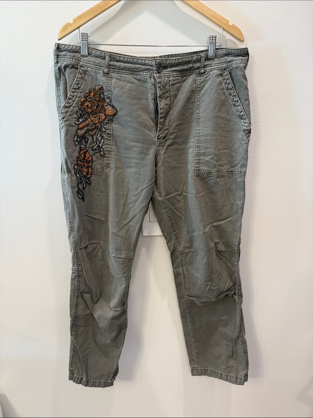 Anthropologie Wanderer Women’s Olive Green Embroidered Pants Sz 32